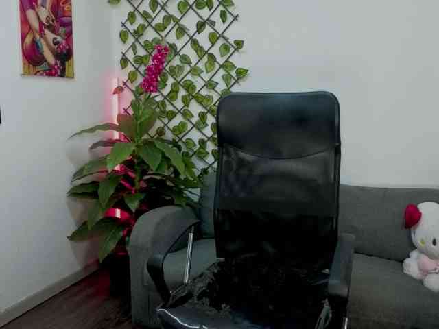 AntonellaNaugthy webcam