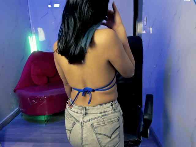 AntonellaNaugthy webcam