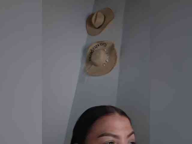 Emma-Sandoval