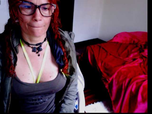 fenixcolette live cam on UnifiedCams