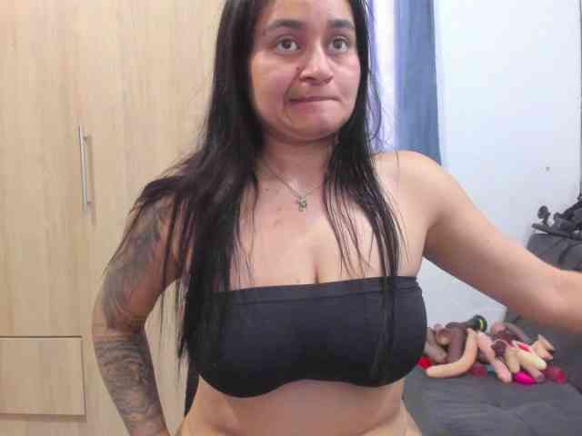 Model: andreitatrujillo