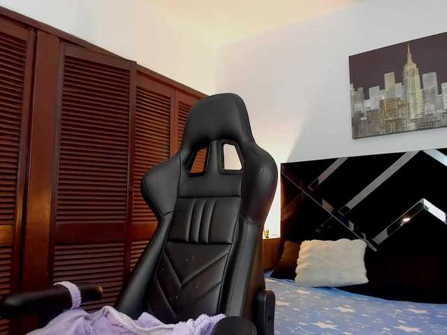 SaraWatson's BongaCams show and profile