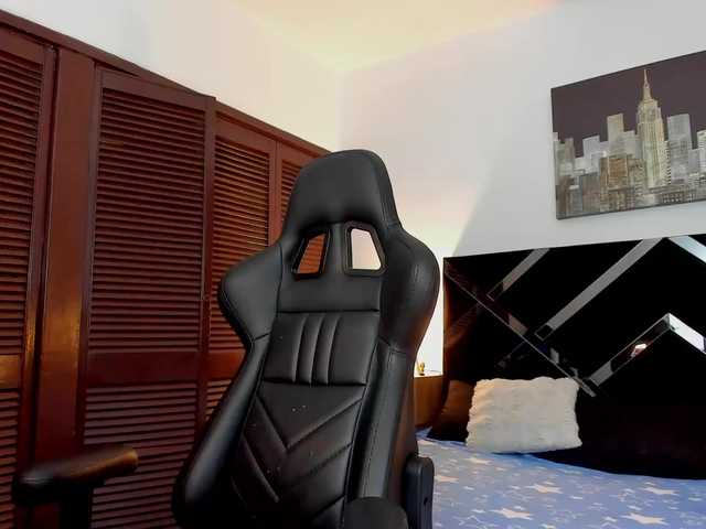 SaraWatson's BongaCams show and profile