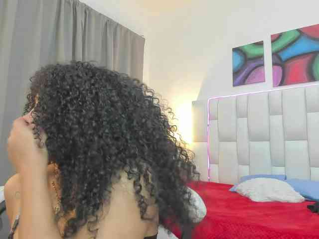 SaraWatson webcam