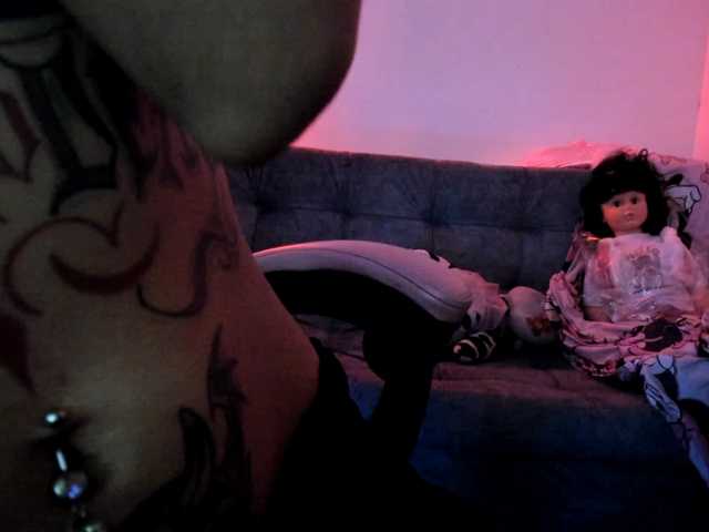 Jeniferbody000 live cam on BongaCams