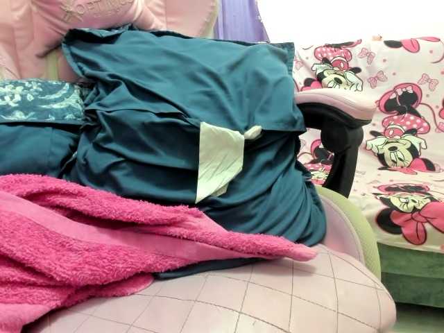 Jeniferbody000 live cam on BongaCams