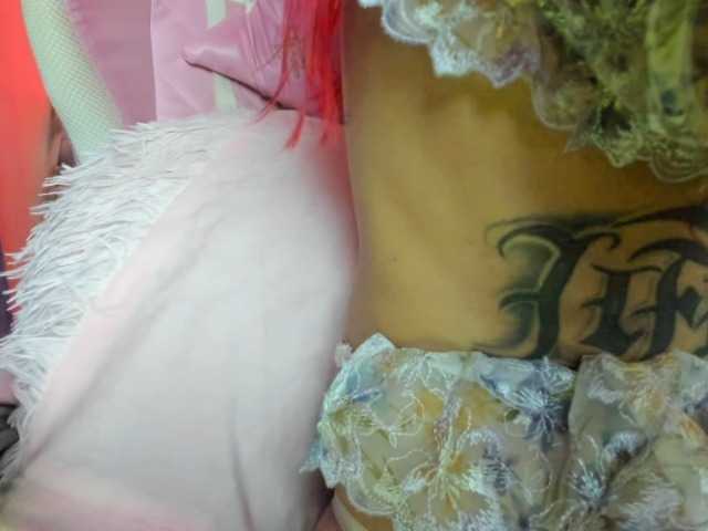 Jeniferbody000 live cam on BongaCams