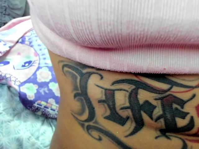 Jeniferbody000 live cam on BongaCams