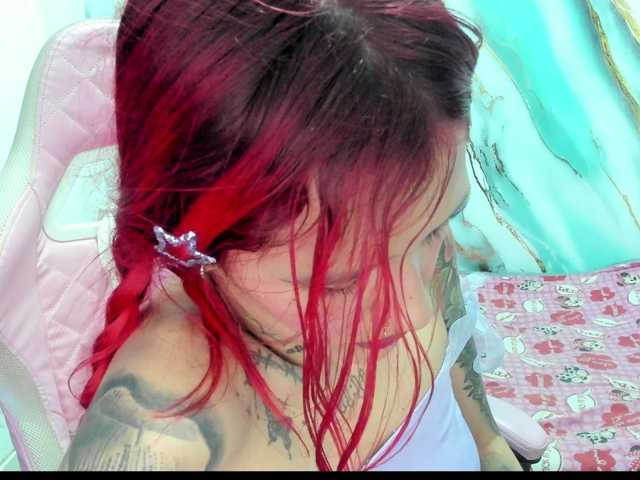Jeniferbody000 live cam on BongaCams