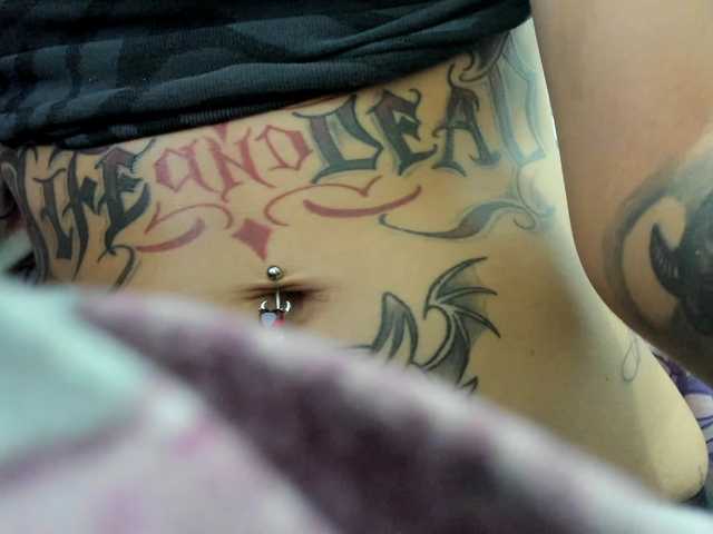 Jeniferbody live webcam show