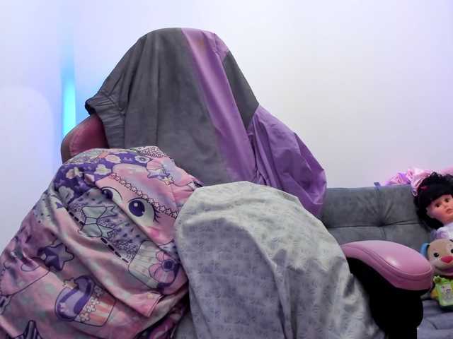 Jeniferbody000 live cam on BongaCams