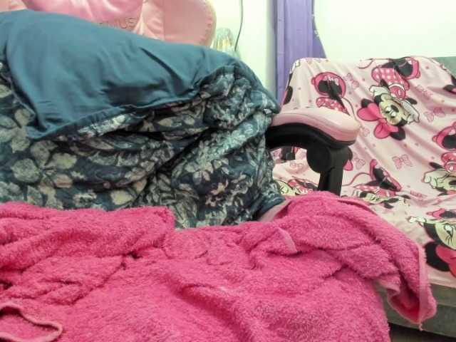 Jeniferbody000 live cam on BongaCams