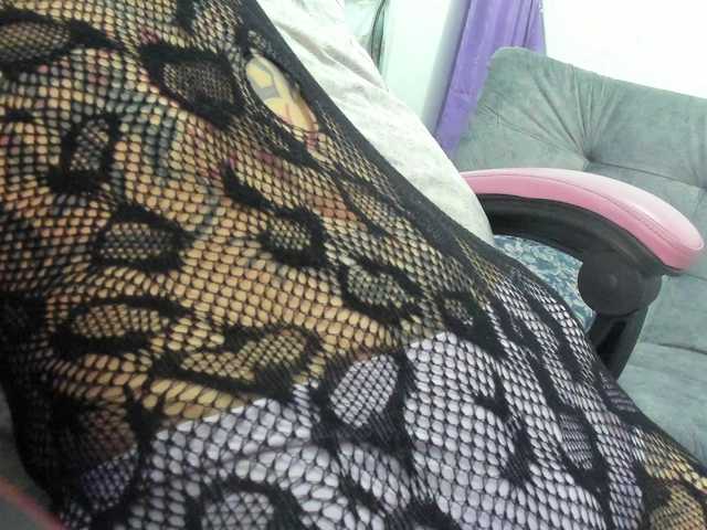 Jeniferbody live cam preview