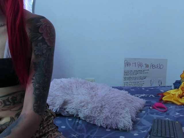 Jeniferbody000 live cam on BongaCams