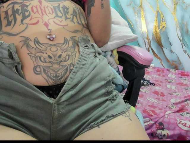 Jeniferbody live cam preview