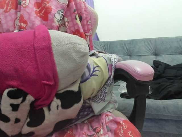 Jeniferbody000 live cam on BongaCams