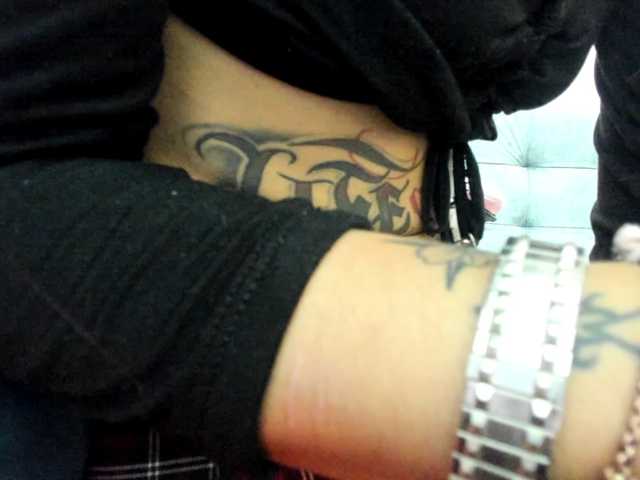 Jeniferbody000 live cam on BongaCams