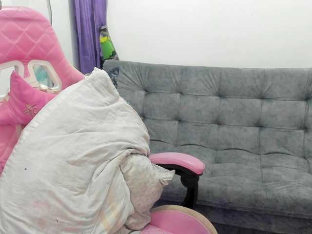 Jeniferbody000 live cam on BongaCams