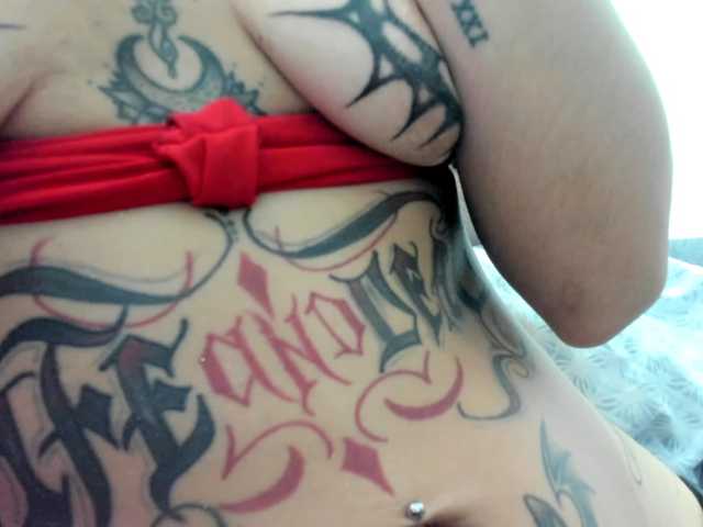Jeniferbody000 live cam on BongaCams