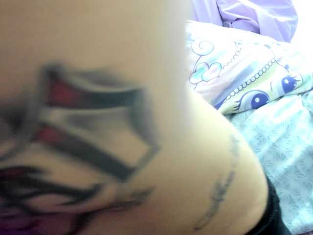 Jeniferbody000 live cam on BongaCams