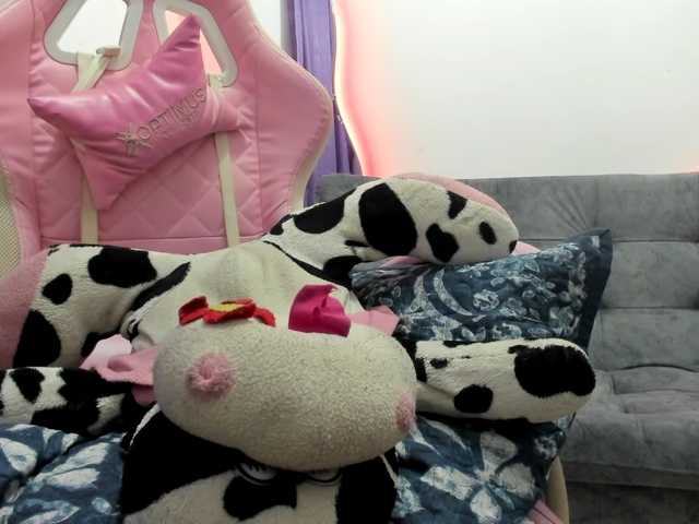 Jeniferbody000 live cam on BongaCams