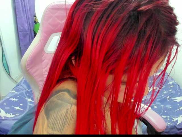 Jeniferbody000 live cam on BongaCams