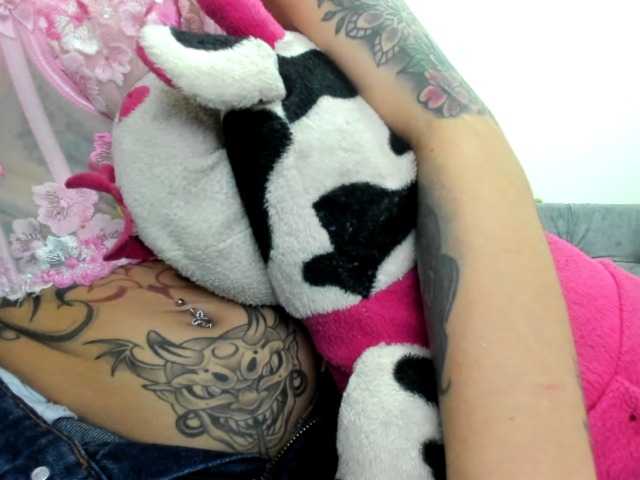 Jeniferbody000 live cam on BongaCams