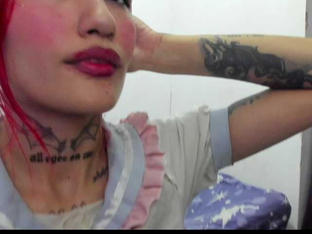 Jeniferbody live cam preview