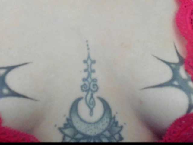 Jeniferbody000 live cam on BongaCams