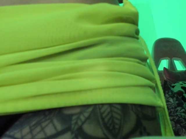 Jeniferbody000 live cam on BongaCams