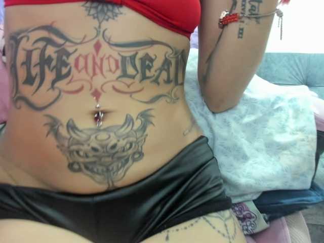 Jeniferbody000 live cam on BongaCams