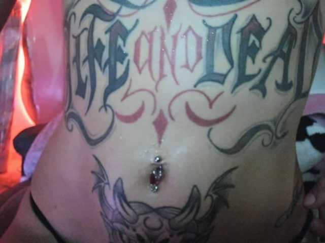 Jeniferbody000 live cam on BongaCams