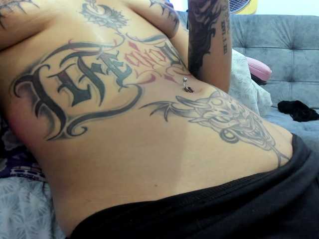Jeniferbody000 live webcam show