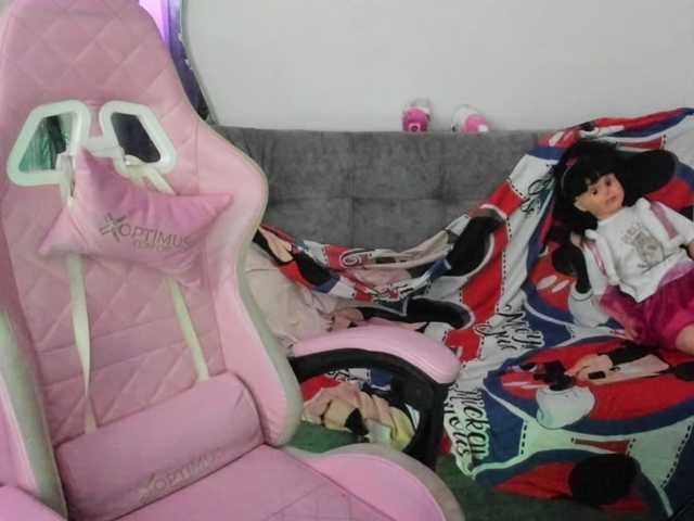 Jeniferbody000 live cam on BongaCams