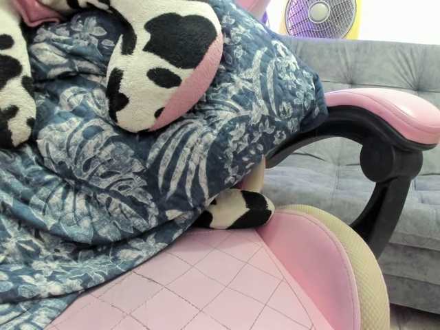 Jeniferbody000 live cam on BongaCams