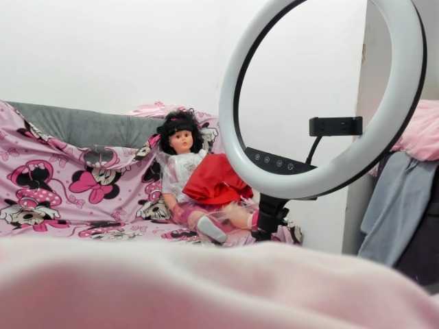 Jeniferbody000 live cam on BongaCams