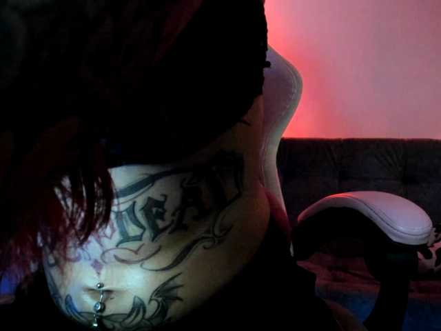 Jeniferbody000 live cam on BongaCams