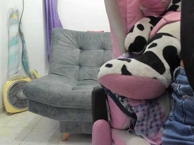 Jeniferbody000 live cam on BongaCams