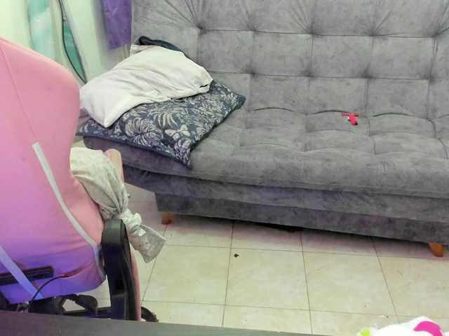 Jeniferbody000 live cam on BongaCams