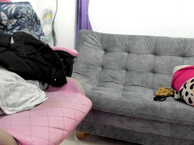 Jeniferbody000 live cam on BongaCams