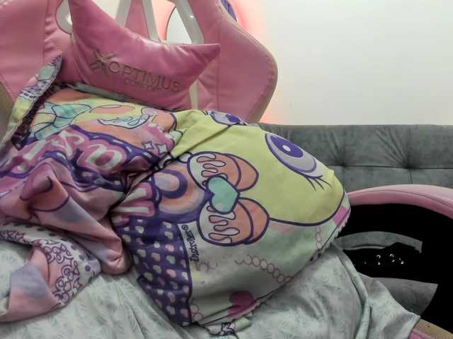 Jeniferbody000 live cam on BongaCams
