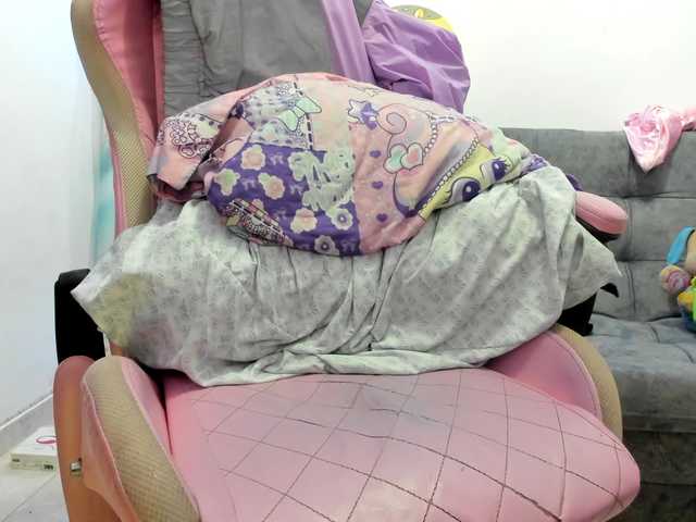 Jeniferbody000 live cam on BongaCams
