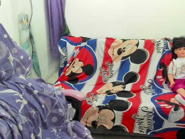 Jeniferbody000 live cam on BongaCams