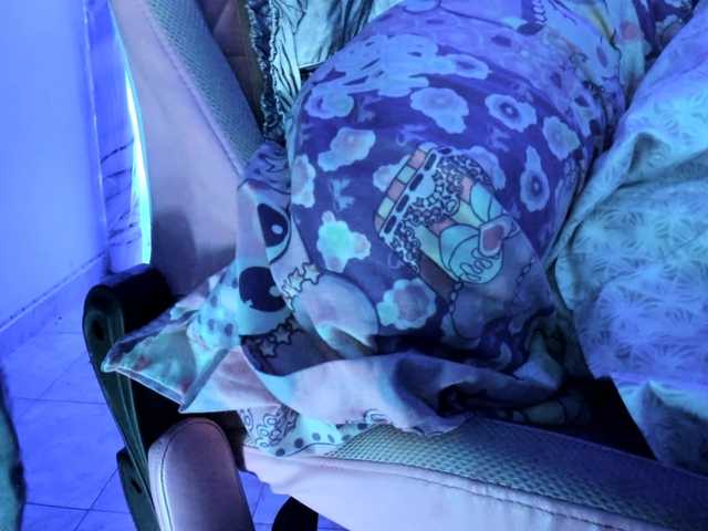 Jeniferbody000 live cam on BongaCams