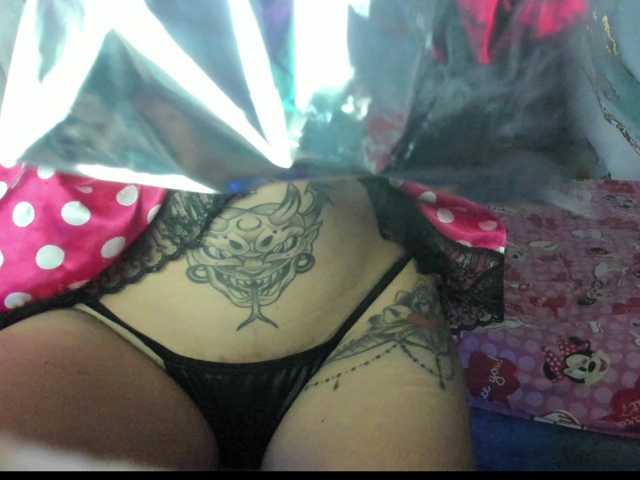 Jeniferbody000 live cam on BongaCams