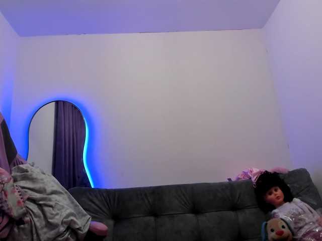 Jeniferbody000 live webcam show