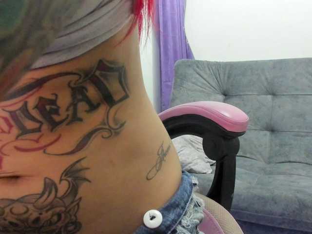 Jeniferbody000 live cam on BongaCams