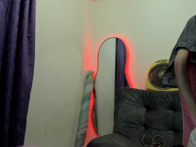 Jeniferbody000 live cam on BongaCams