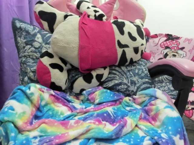 Jeniferbody000 live cam on BongaCams