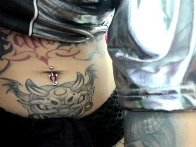 Jeniferbody000 live cam on BongaCams